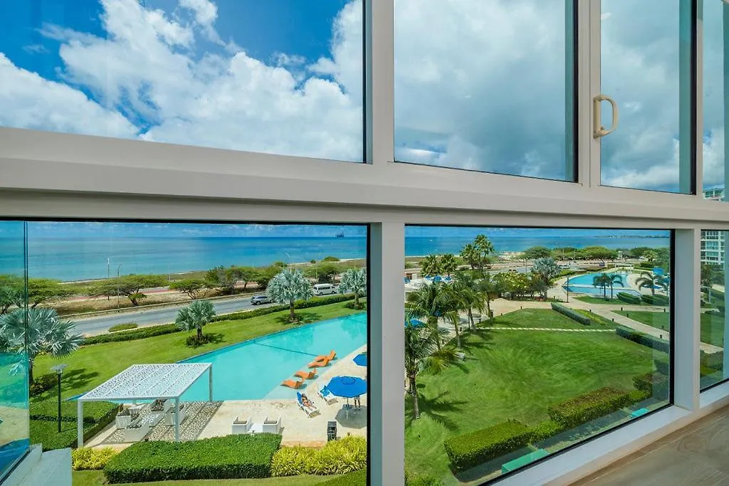 2Bs-Blue436- Oceanfront Condo Perfect For Family Getaway Palm Beach