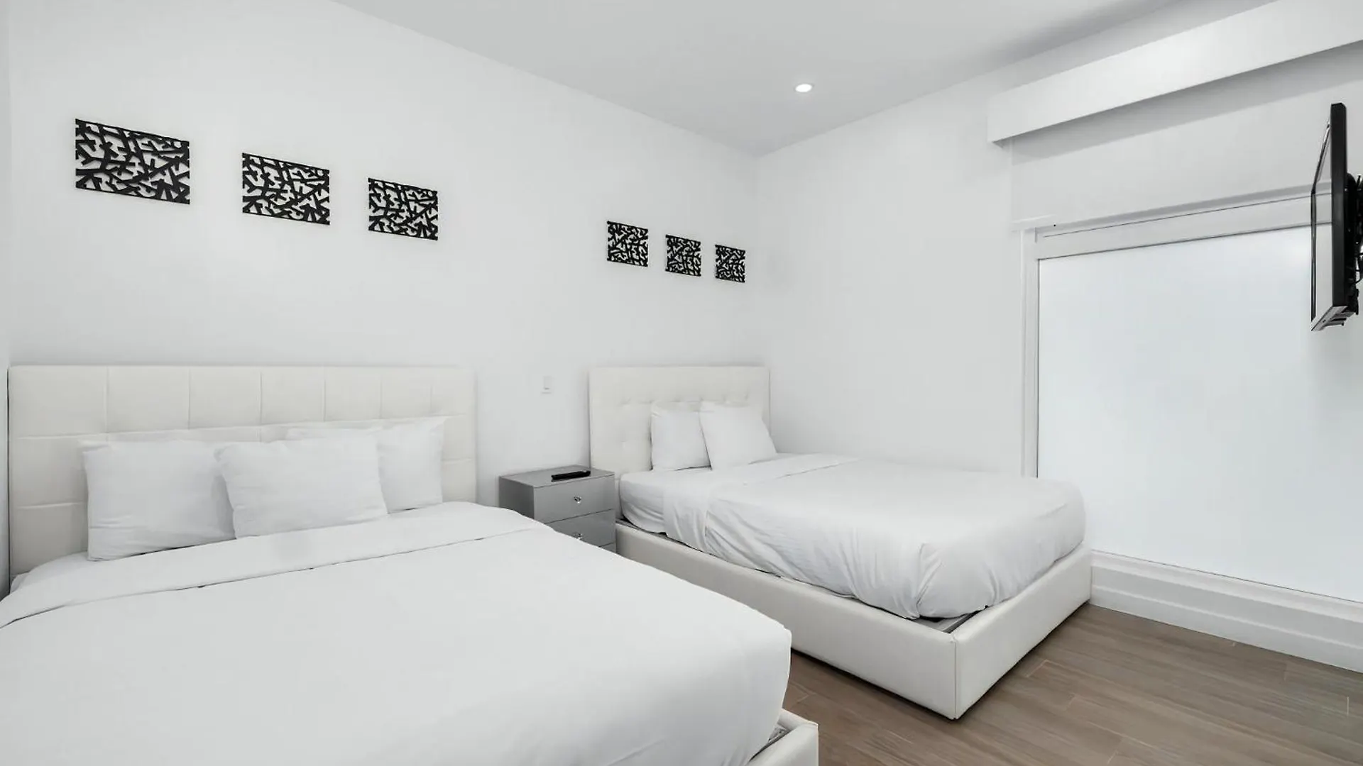 Apartment 2Bs-Blue436- Oceanfront Condo Perfect For Family Getaway Palm Beach