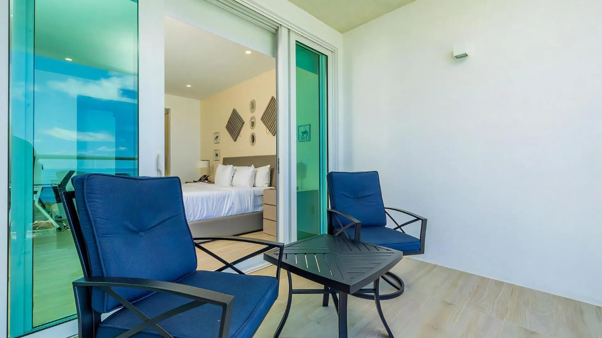 2Bs-Blue436- Oceanfront Condo Perfect For Family Getaway Palm Beach 0*,